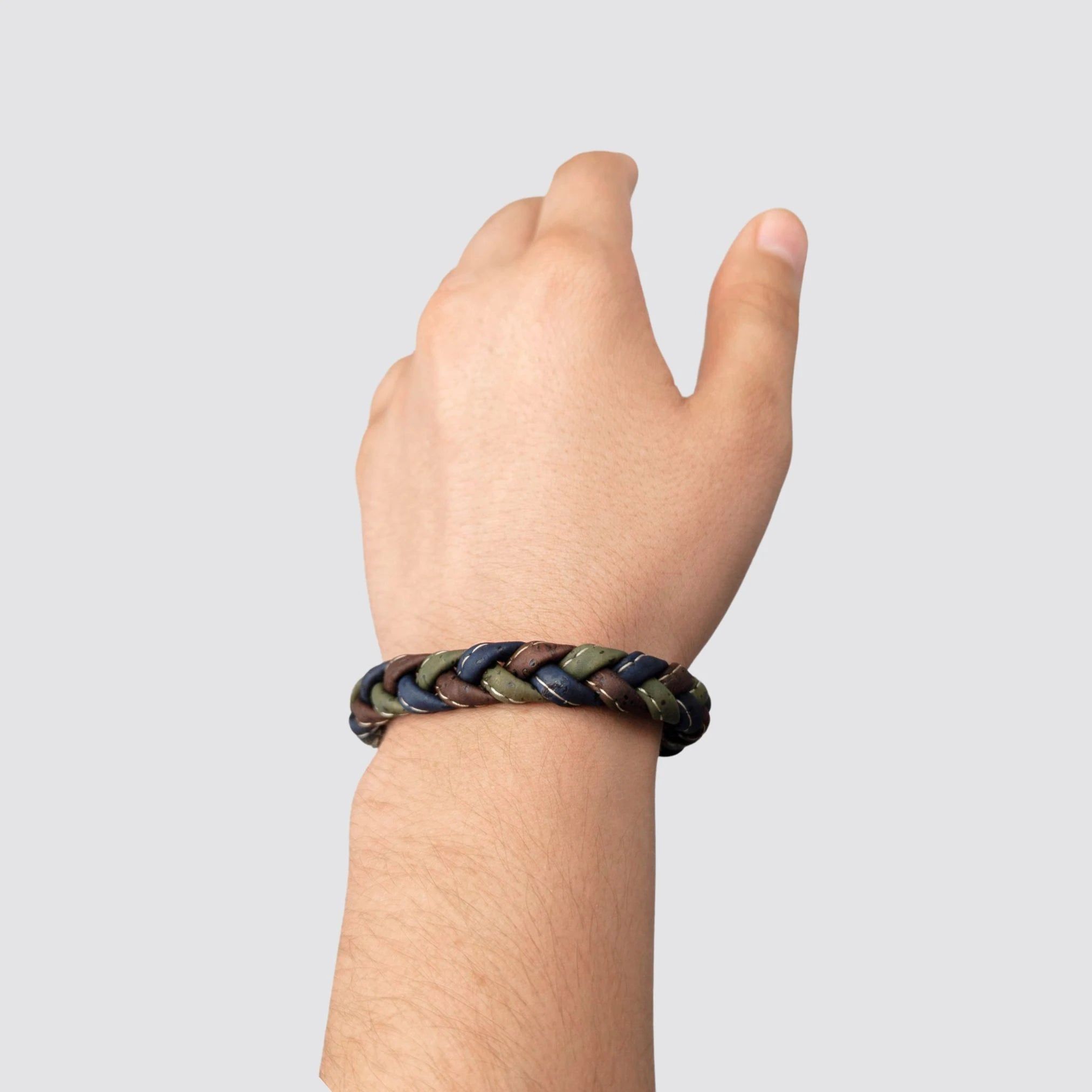 Bold men’s cork bracelet crafted from renewable material with a secure clasp.