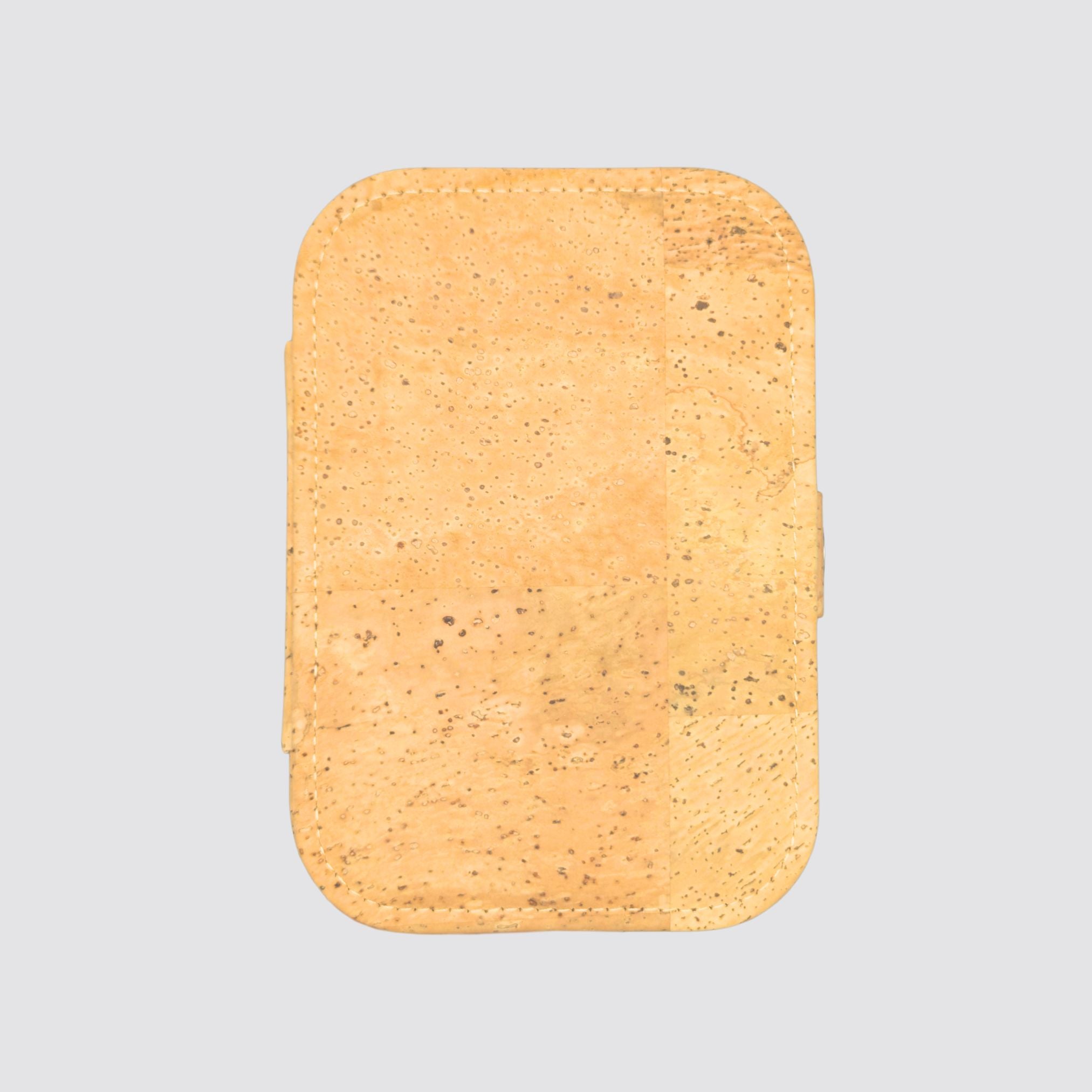 The jewellery box made of natural cork is a unique luxury gift for women.