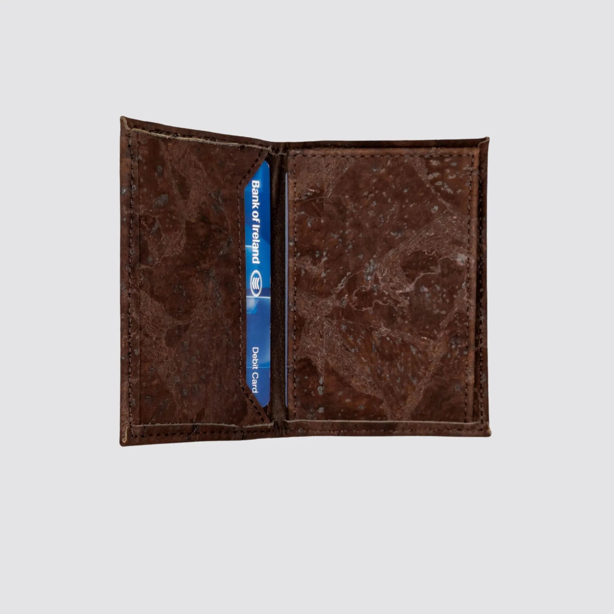 Flat lay of the RFID-blocking cork cardholder, combining elegance, security, and sustainability.