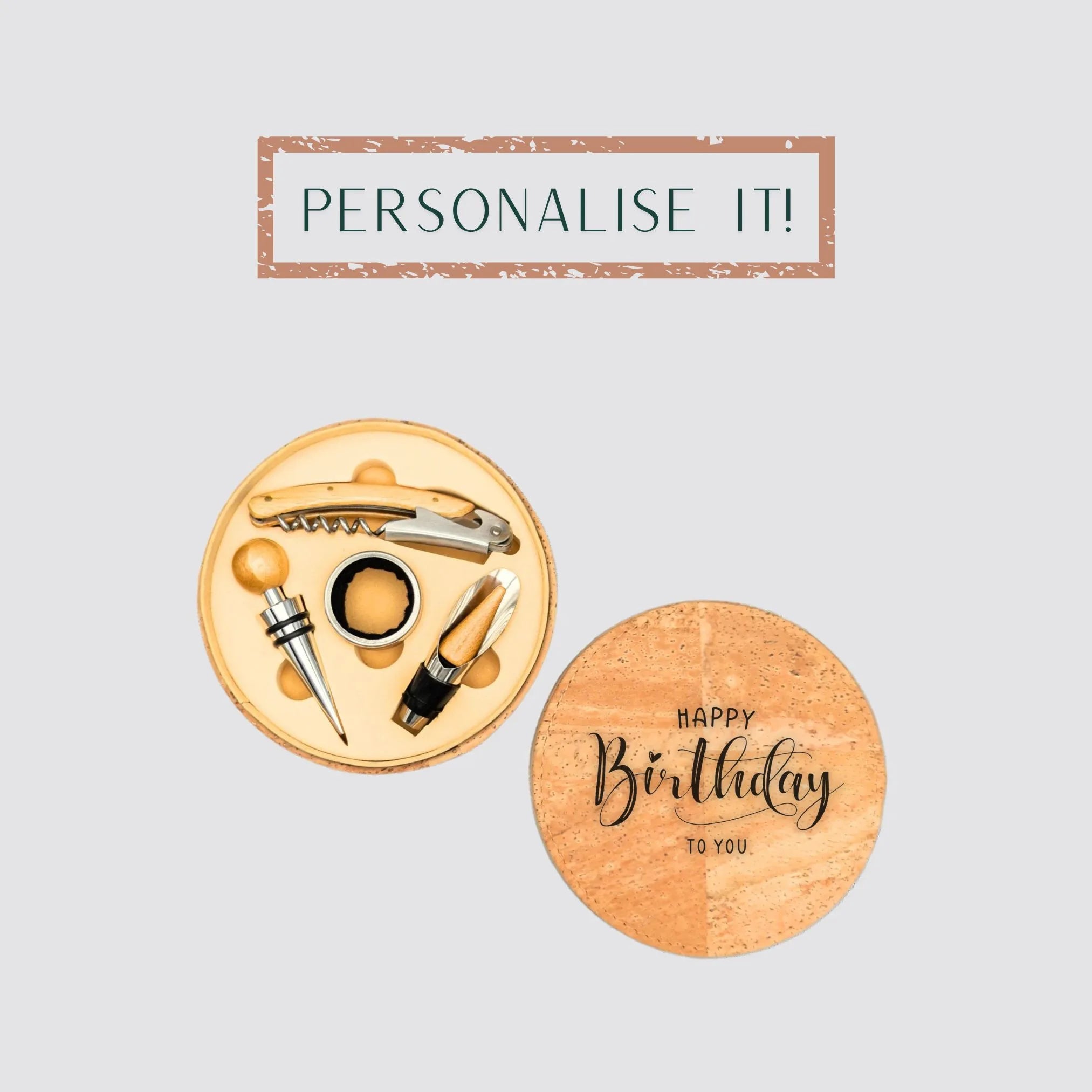 The sustainable wine gift set is made of several wine accessories and is personalised.