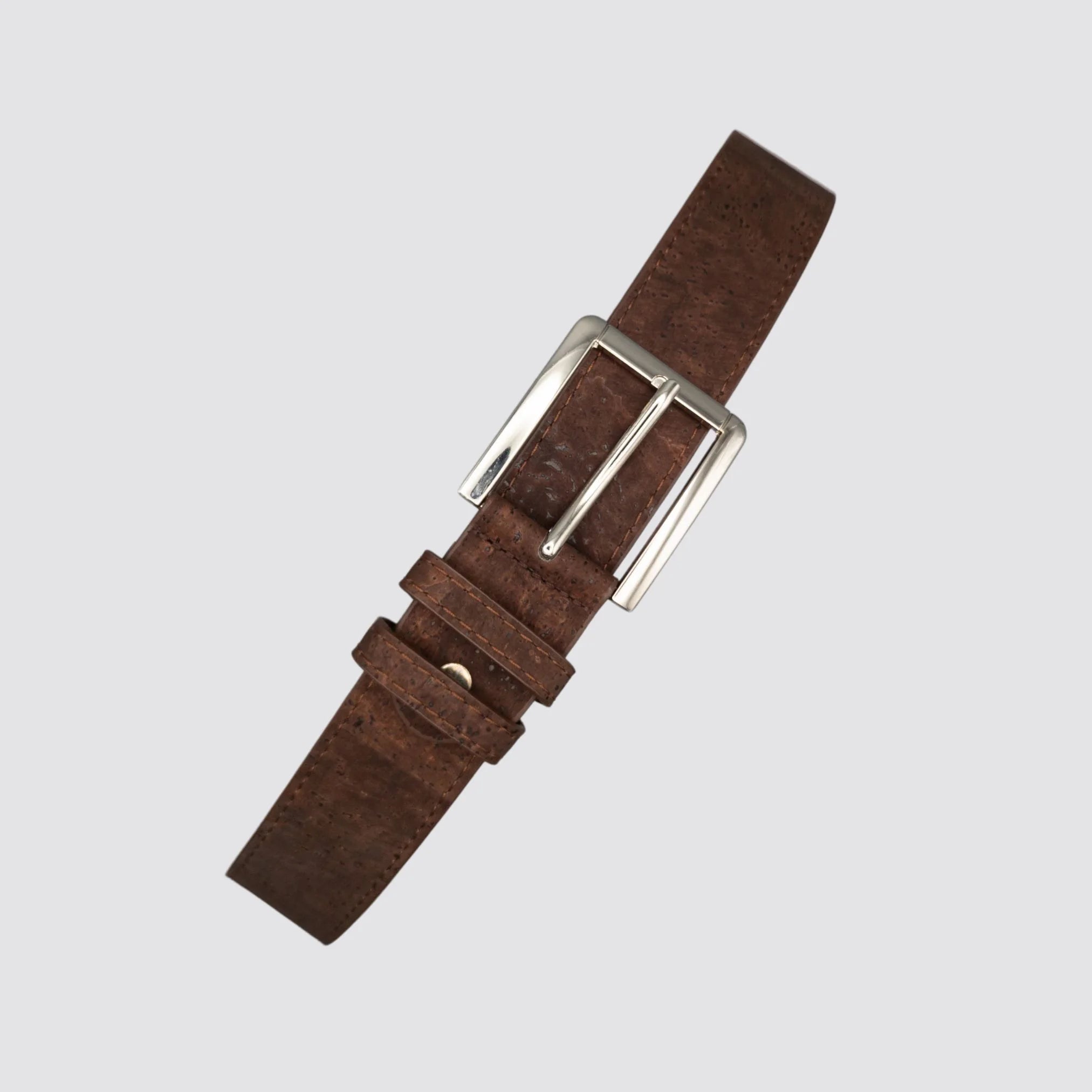 Men’s brown cork vegan leather belt with a durable metal buckle.